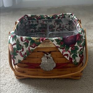Longaberger Deck the Halls Basket with Festive Liner